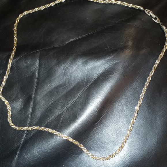 Vintage silver colored chain Necklace - Picture 2 of 5